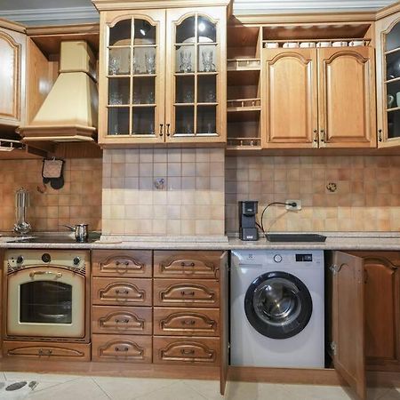 Staycation, City Center Apartment With Balcony Tirana Eksteriør billede